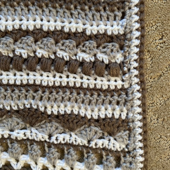 Lapghan / Baby blanket - Mocha, White, Gray - NEW - Picture 4 of 6